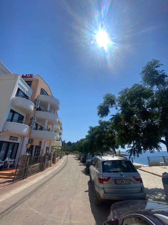 Delux Apartmani Dobra Voda Ngoại thất bức ảnh